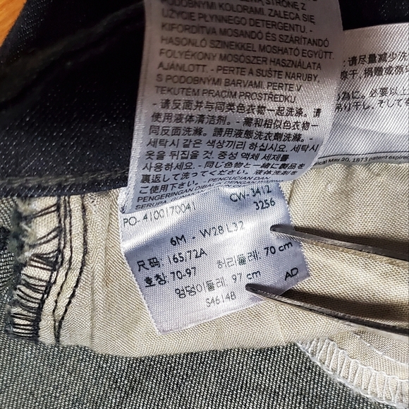 Levi's Dark Wash Skinny Jeans - Picture 3 of 11
